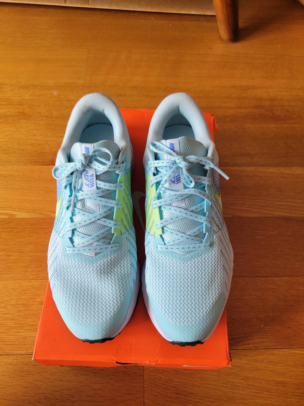 Nike Light Blue Running Shoes with Lime Swoosh - Picture 2 of 7